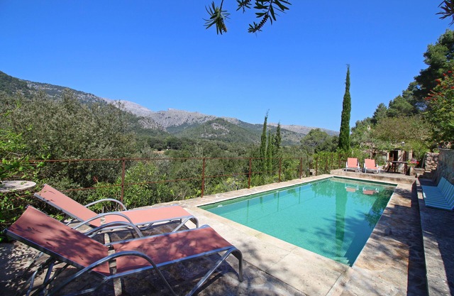 Spectacular mediterranean villa with private pool, A/C and WIFI