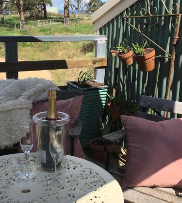 Springmead Rustic Cabin