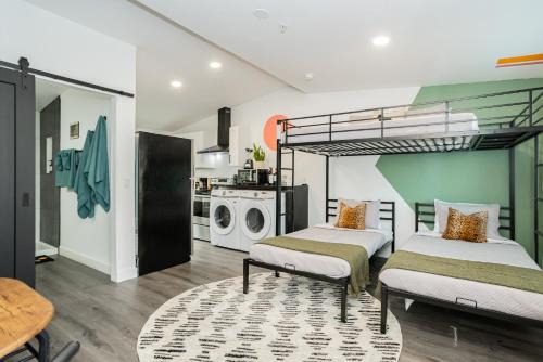 St Louis Hideaway Private Modern Comfort Near Strip
