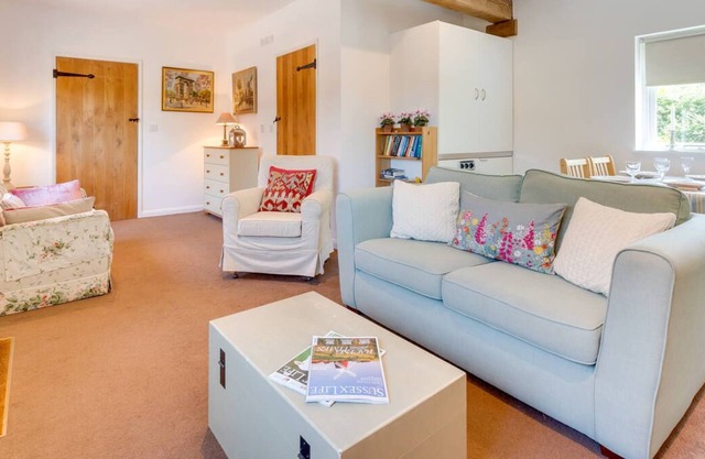 Stable Cottage in Billingshurst