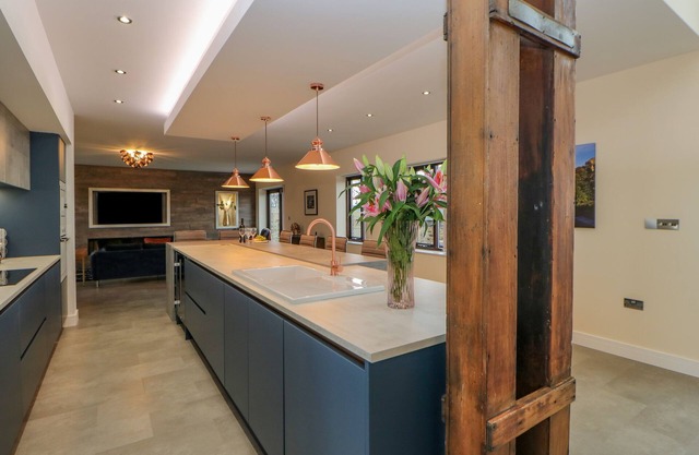 STACKYARD, pet friendly, character holiday cottage in Witton Gilbert