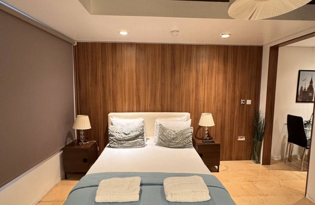 Stark Studio at Room Home Stay