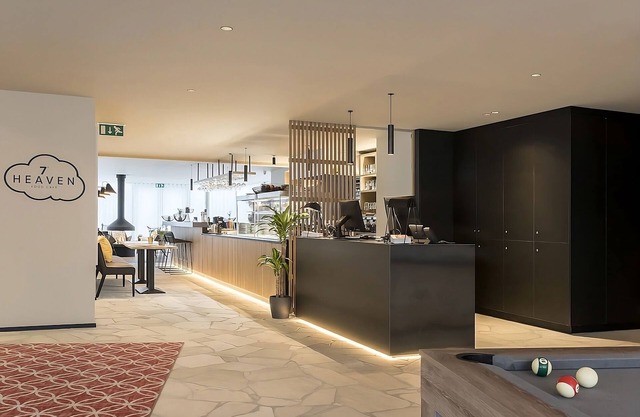 Stay Close to MoMu Antwerp! 3 Modern Units with City Views, Full Kitchens!