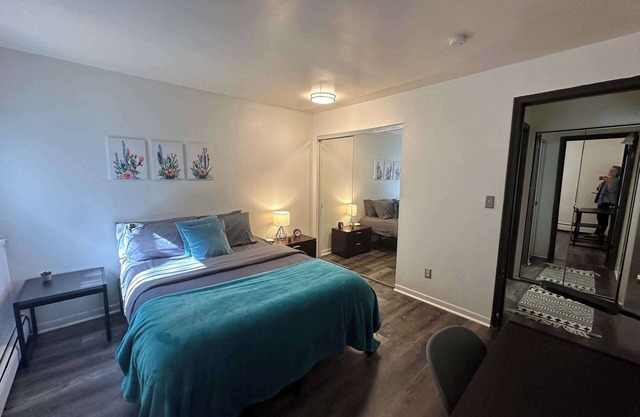 Stay Near U of M! Cozy Ann Arbor Apartment