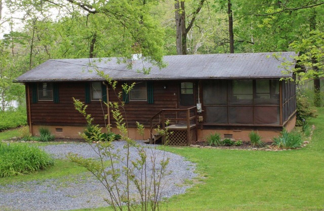 Stepping Stone Cabin