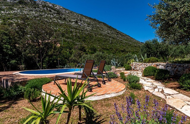 Stone House Anfitrite - Two Bedroom Villa with Private Pool and Terrace