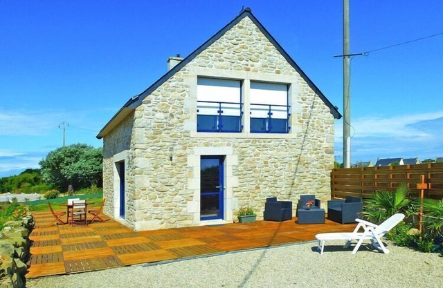 Stone House in Cleder near Les Amiets Beach