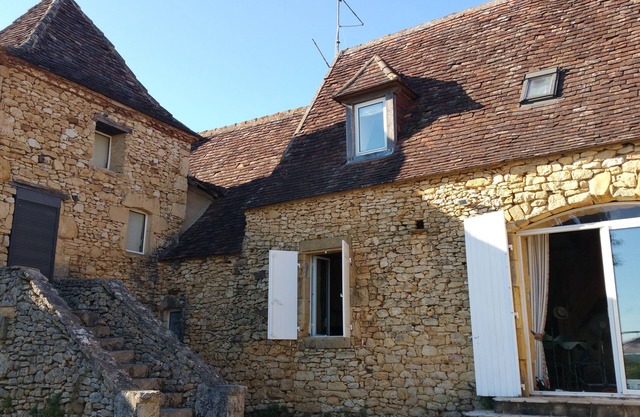 STONE HOUSE WITH OPEN VIEW AND SWIMMING POOL