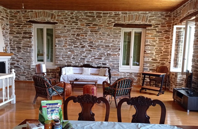 Stonehouse with stunning sea view, Afetai, South Pelion