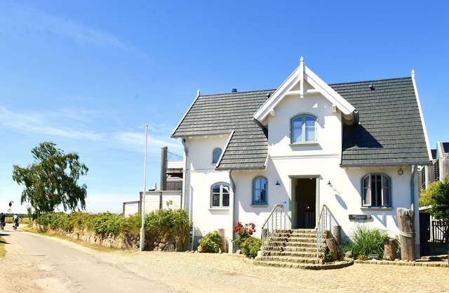 Strandhaus-fehmarn, Captains-deck, Strandlage und Meerblick, Terrasse und Garten