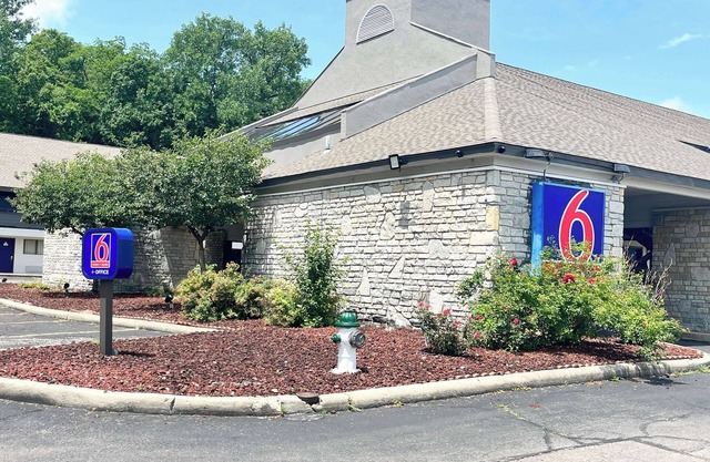 Studio 6 Suites Dayton, Oh - Englewood