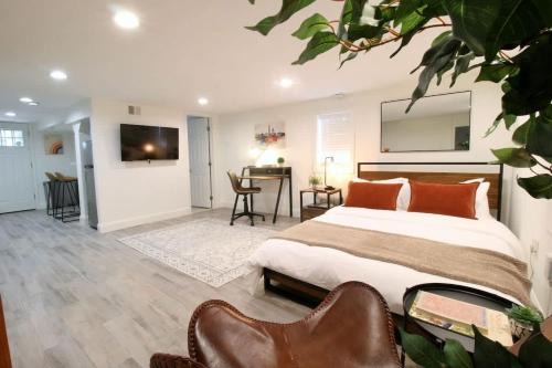 Studio Apartment near RFK fields