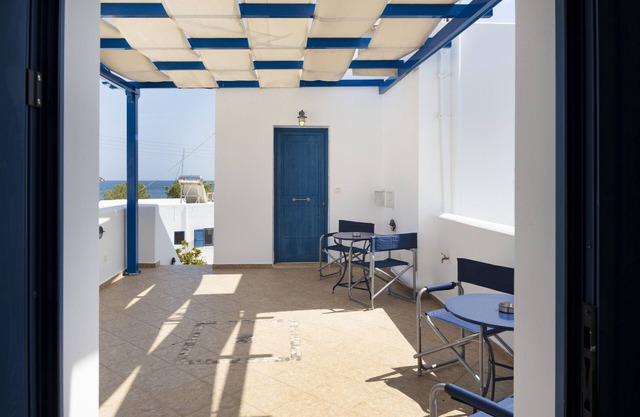 Studio Apartment 'Studios Ninemia Serifos 5' with Sea View, Wi-Fi and Air Conditioning