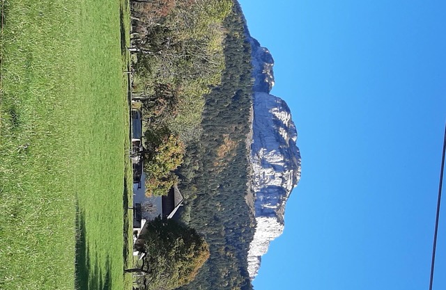 Studio between lake and mountains