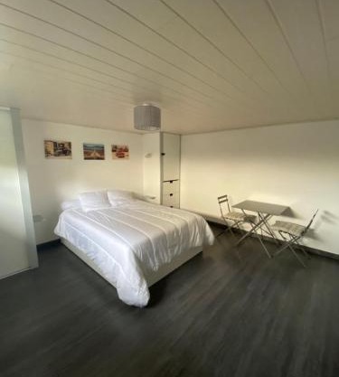 Studio chez l'Habitant