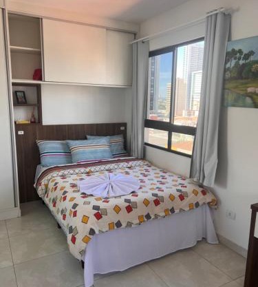 Studio com varanda no coração de Curitiba!