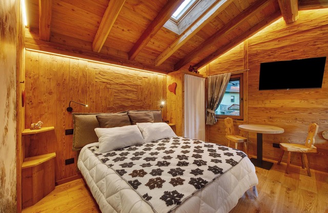 Studio 'Con Idromassaggio' with Mountain View, Balcony and Wi-Fi