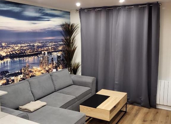 Studio cosy au RDC parking privé, térasse, wifi