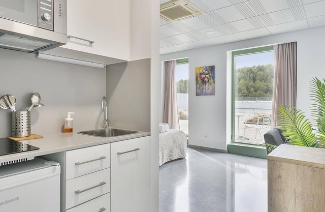 Studio - Les Begues Apartments