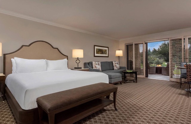 Studio Suite Firepit, Golf or Spa View at Rancho Bernardo Inn, Outdoor Pool