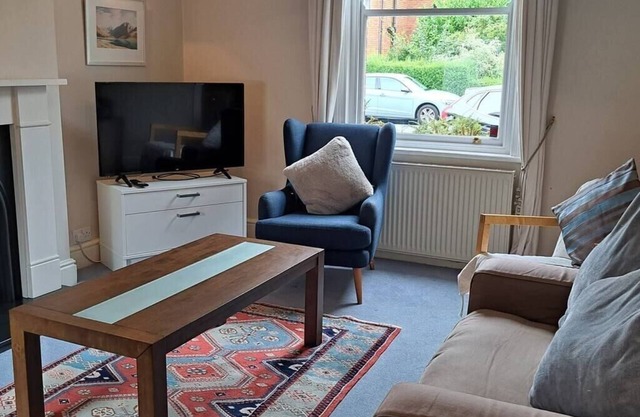 Stunning 3BD Victorian House in Bramhall Village
