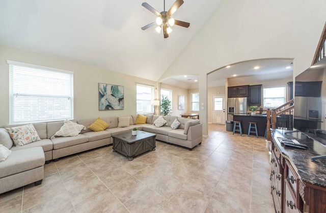 Stunning 4BR Home in Gated Katy Community - Spacious, Modern & Luxurious #41267