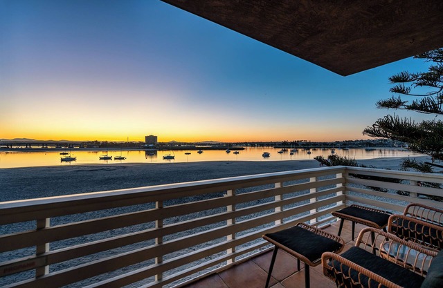 Stunning Bay View Condo - Top Floor with AC