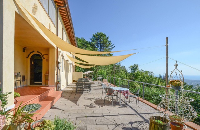 Stunning home in Giustagnana