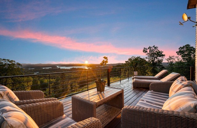 Stunning Lake & Valley Vistas w/Hot Tub & Fire Pit