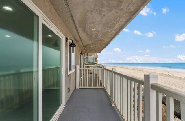 Stunning Oceanfront luxury Townhome