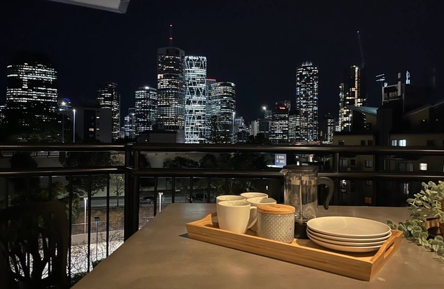 Stunning One Bedroom Unit in the Heart of Kangaroo Point