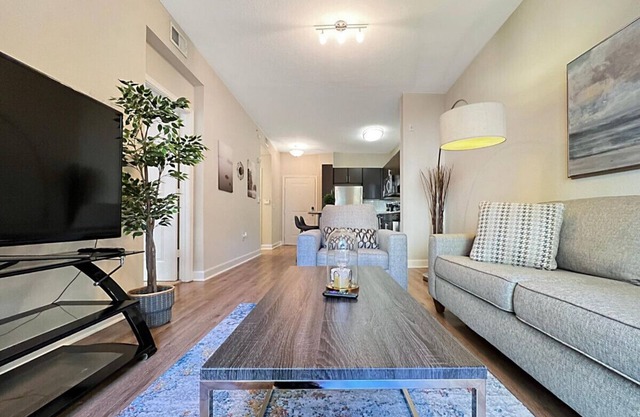 Style & Comfort in Central Tampa, Near Everything