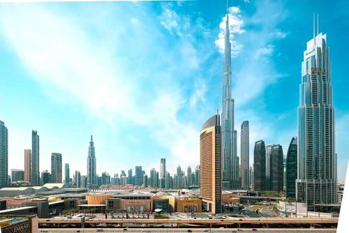 Stylish Burj khalifa view 5 Star 4BD Apartment in Downtown with Dubai Mall access - Brand New Apartment