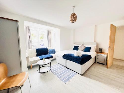 Stylish Cambridge Apartment with Garden