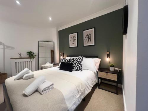 Stylish Central Apartment
