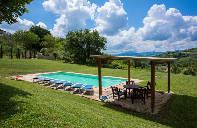 Stylish Hilltop Villa 🌿 Pool, Views & Vineyard Charm, 5-min Walk to Village