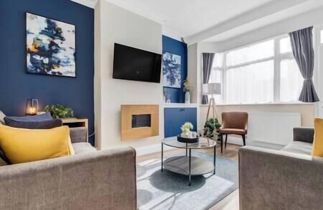 Stylish Modern House|Wifi & Smart TV|Free Parking