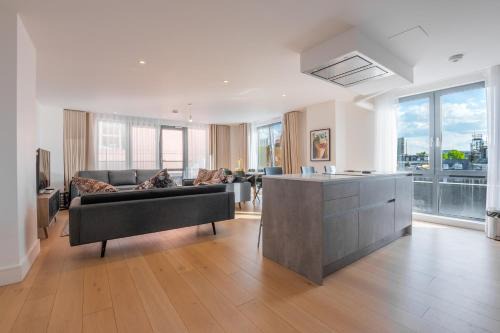 Stylish Penthouse Near Little Venice & Hyde Park