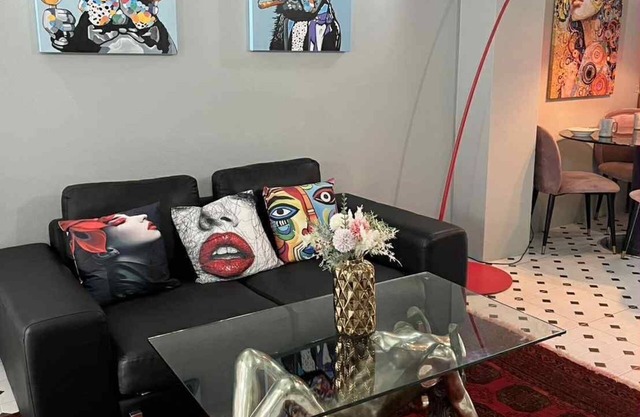 Stylish townhome in marvelous Chang Wat Chiang Mai with WiFi, AC