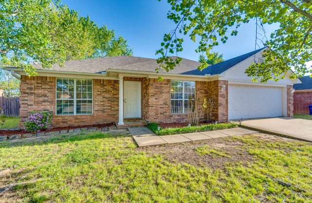 Suburban Conway Vacation Rental: 2 Mi to UCA!