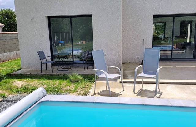 Suite Parentale, Avec vue sur Piscine au Coeur du Tarn