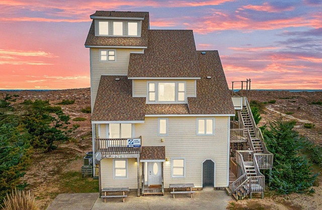 SUMMER SAVINGS - Oceanfront Dog Friendly w/Pool, Hot Tub, Game Room, Cargo Lift