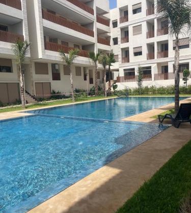 Summer Stay 2 bedrooms Private Pool Beach 5 Minutes walking