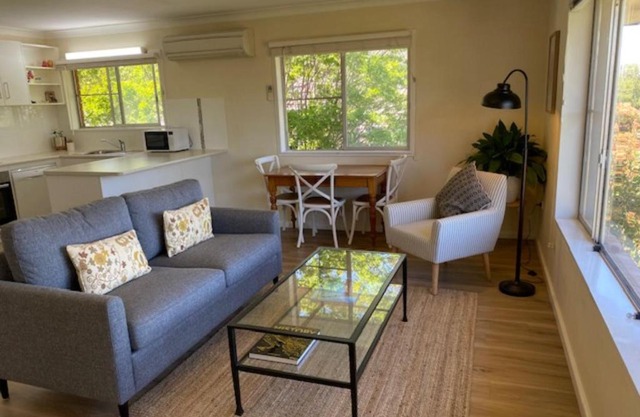 Sunlit Serenity in East Tamworth