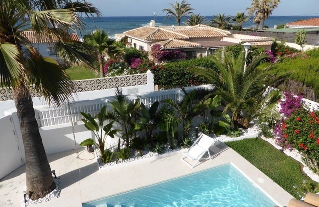 Sunny Beach Villa (Marbesa) Marbella with fantastic sea views, private pool