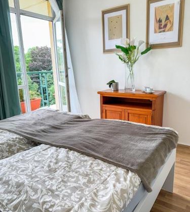 Sunny Flat with Terrace & Park View Near City Centre