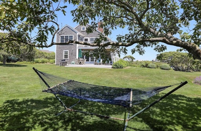 Sunny Home on 3 Acres with Panoramic Ocean Views