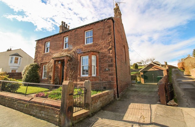 Sunnyside, Lazonby - a cottage that sleeps 6 guests in 3 bedrooms