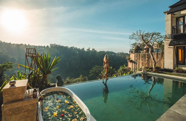 Sunrise Villa