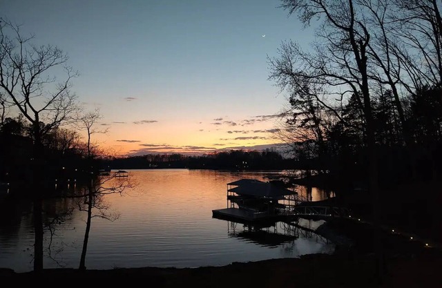 Sunset Cove on Lake Keowee!